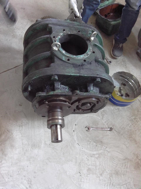 羅茨風(fēng)機(jī)維修時齒輪拆卸不下來怎么辦