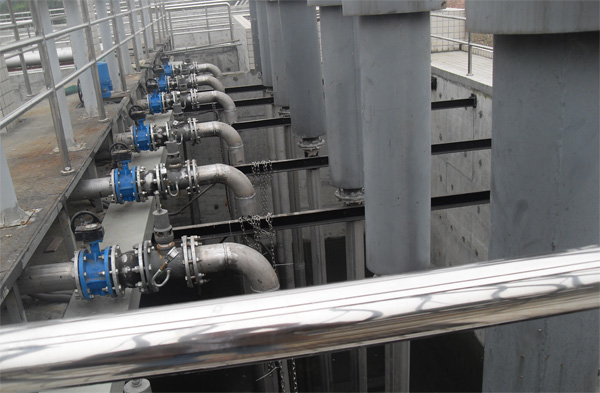 污水處理設(shè)備