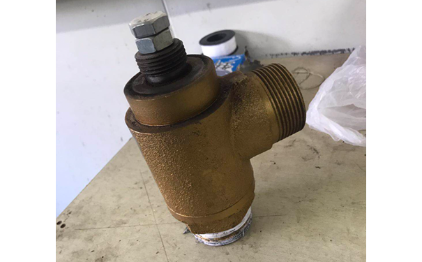 羅茨風(fēng)機(jī)泄壓閥